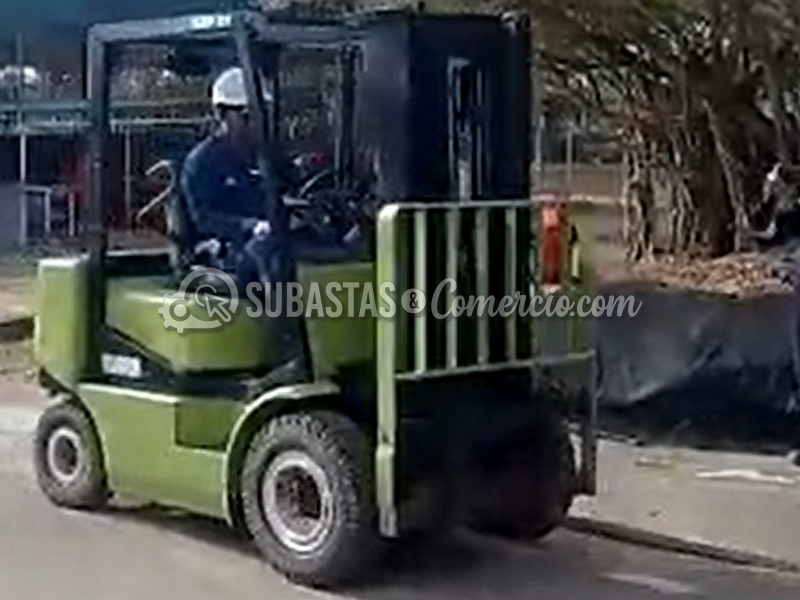 6507_2_montacarga_clark_25ton_mod cgp25.png
